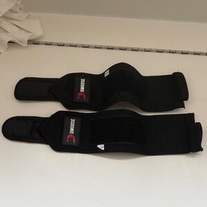 Black Wrist Wraps weightlifting hand wraps
